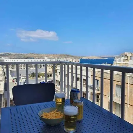 Spacious 3 Bedroom Located With Sea Views St. Paul's Bay