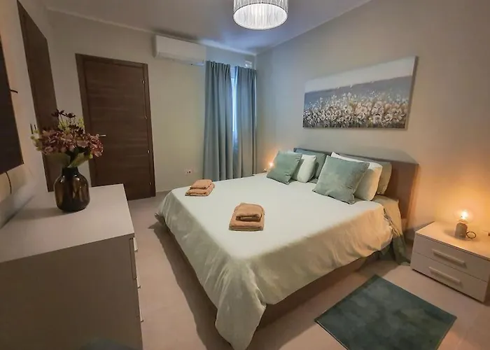 Apartment Spacious 3br Located With Sea Views St. Paul's Bay