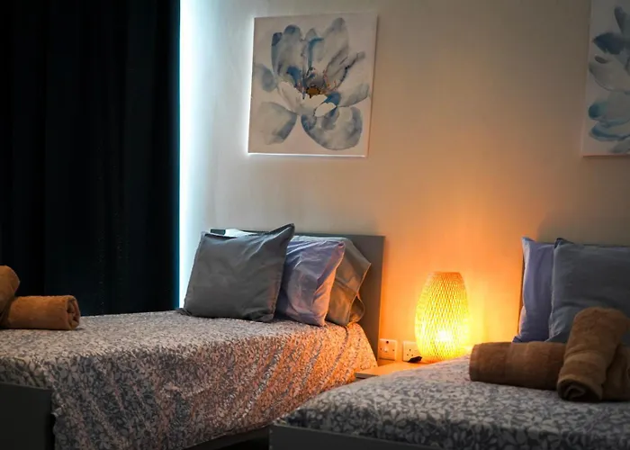 Spacious 3br Located With Sea Views Apartment