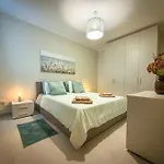 Apartment Spacious 3br Located With Sea Views St. Paul's Bay
