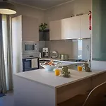 Spacious 3br Located With Sea Views
