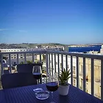 Spacious 3br Located With Sea Views Apartment St. Paul's Bay