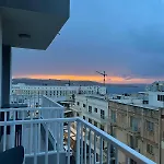 Spacious 3br Located With Sea Views Apartment *
