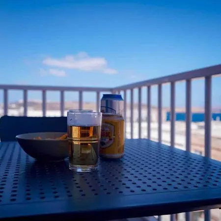 Apartmán Spacious 3 Bedroom Located With Sea Views St. Paul's Bay