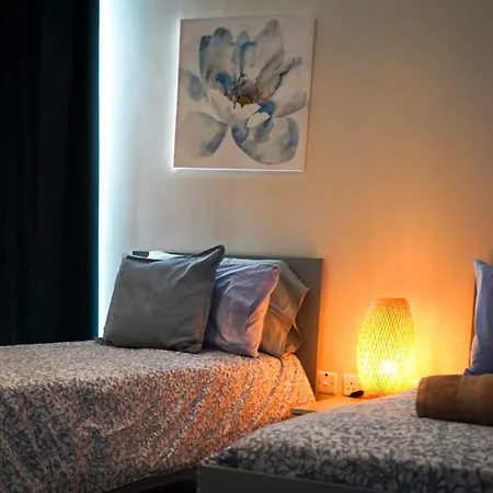 Spacious 3 Bedroom Located With Sea Views Apartmán