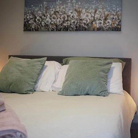 Apartmán Spacious 3 Bedroom Located With Sea Views *