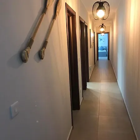 Apartmán Spacious 3 Bedroom Located With Sea Views St. Paul's Bay