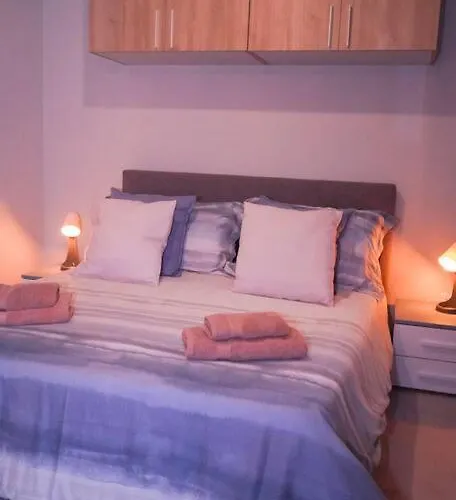 Apartament Spacious 3 Bedroom Located With Sea Views