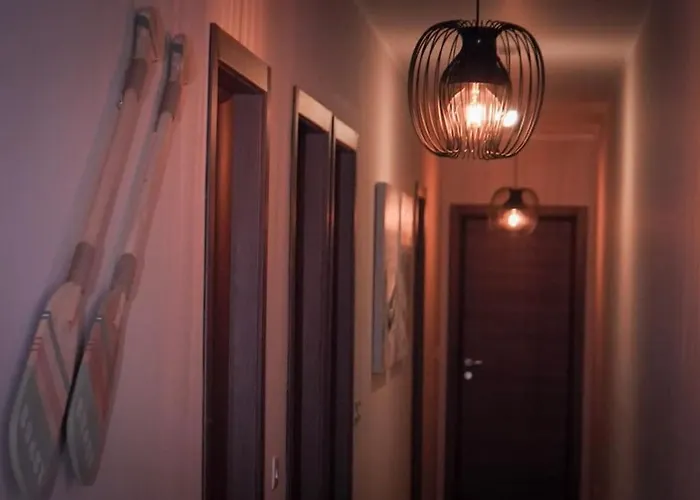 Spacious 3 Bedroom Located With Sea Views Apartment