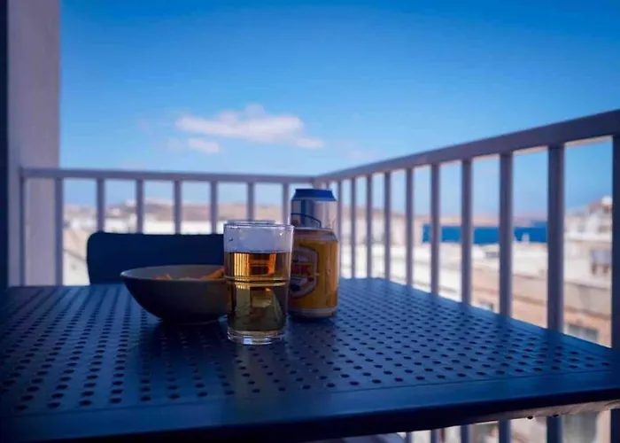 Apartment Spacious 3 Bedroom Located With Sea Views St. Paul's Bay