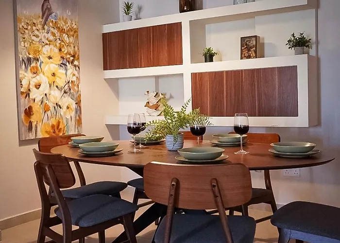 Apartament Spacious 3 Bedroom Located With Sea Views