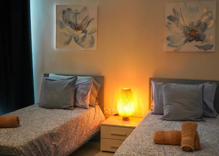 Spacious 3 Bedroom Located With Sea Views St. Paul's Bay