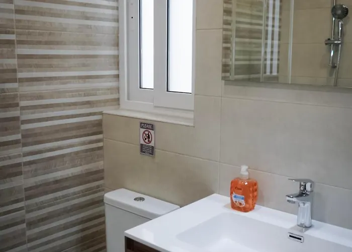 Apartament Spacious 3 Bedroom Located With Sea Views